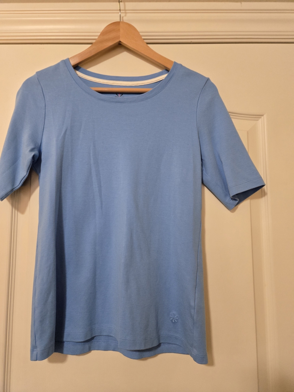 Isaac Mizrahi Light Blue Short-Sleeve Crewneck Tee Cotton Soft Easy Layering